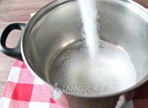 Компот из замороженной черной смородины Как сварить компот из замороженной смородины